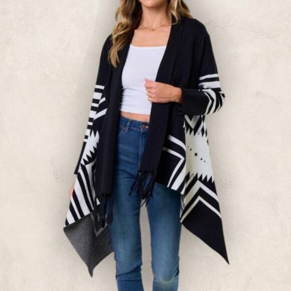 Northern Angel Black and White Double‎ Knit Aztec Cardigan Coatigan Plus Size 2X
